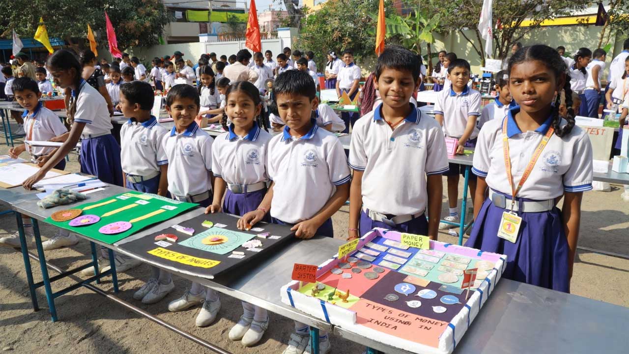 భారతీ విద్యాభవన్‌ హైస్కూల్‌లో ఘనంగా స్పెక్టమ్‌-2026