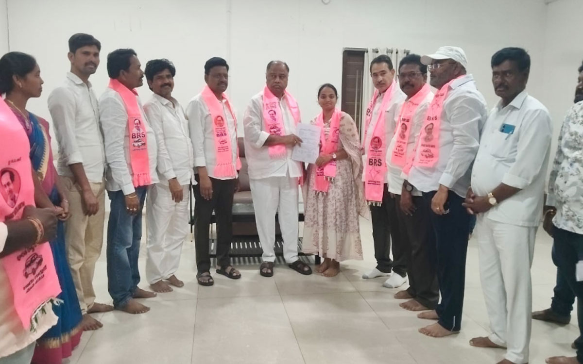 Edulapuram Municipality : బీఆర్ఎస్ సీపీఎం కూటమి అభ్యర్థుల జాబితా విడుదల