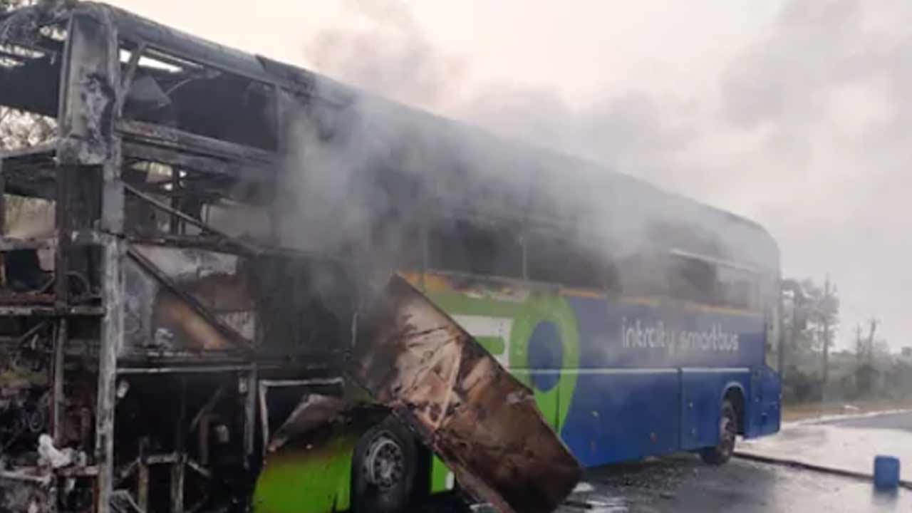 Private bus | నందిగామ వద్ద ప్రైవేట్‌ బస్సు దగ్ధం.. తప్పిన పెను ప్రమాదం