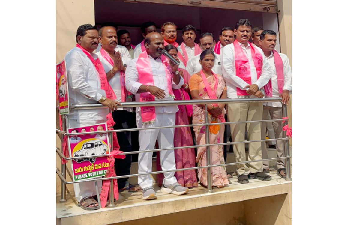 చిట్యాల మున్సిపాలిటీ అభివృద్ధిపై శ్వేతపత్రం విడుదల చేయాలి : చిరుమర్తి లింగయ్య