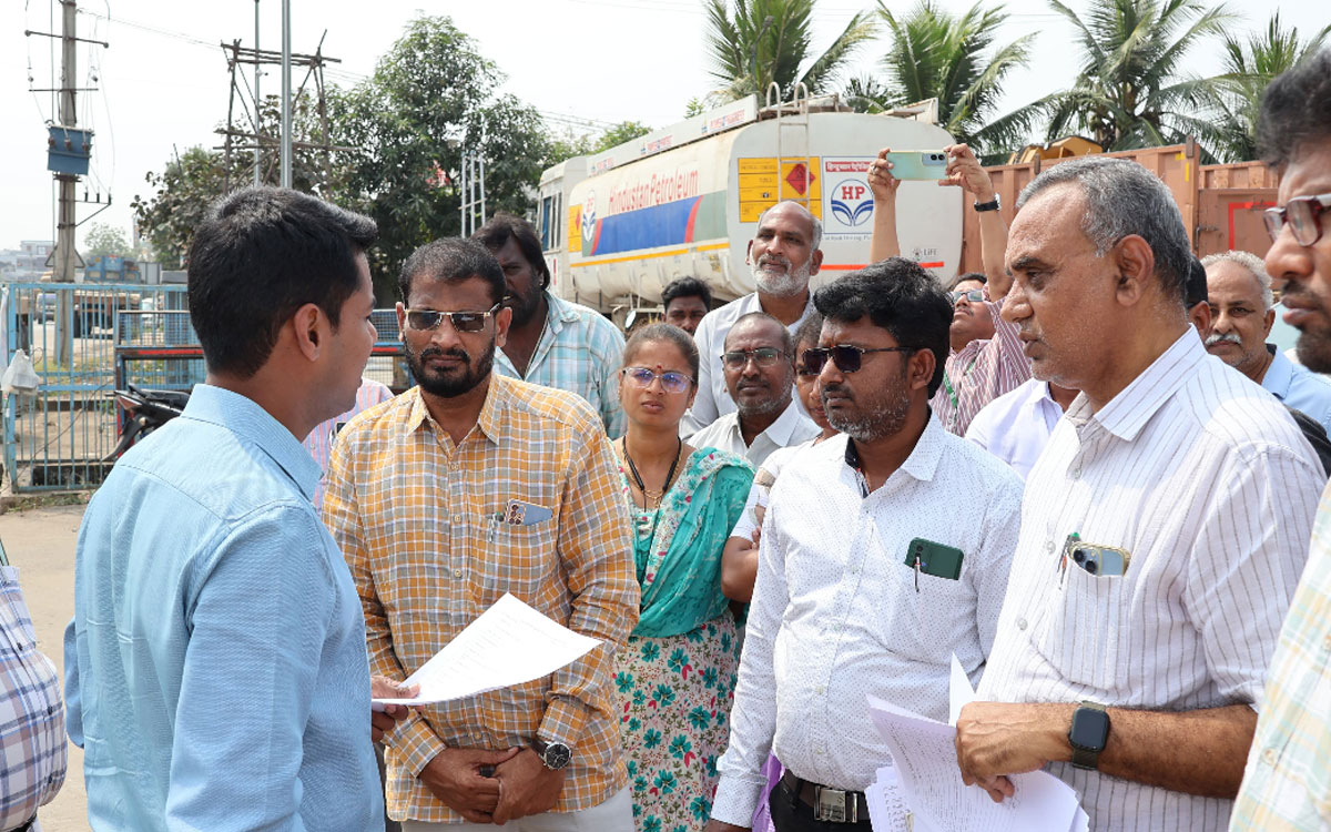 రోడ్డు భద్రత అందరి బాధ్యత : కలెక్టర్ అనుదీప్ దురిశెట్టి