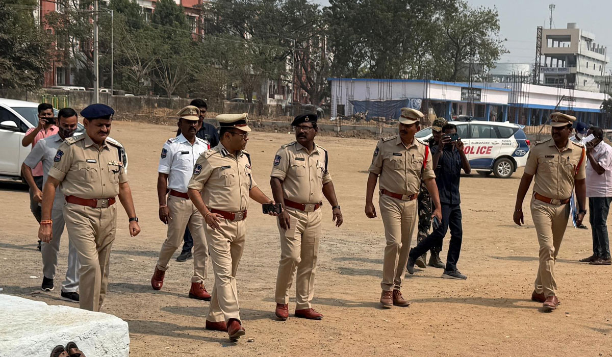 CP Amber Kishore Jha | ప్రశాంతంగా ఓటు హక్కు వినియోగించుకోవాలి.. రామగుండం సీపీ అంబర్‌కిషోర్‌ ఝా