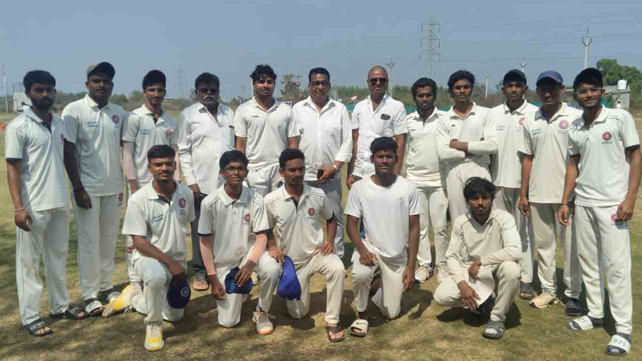 Inter-district cricket | అంతర్‌ జిల్లాల క్రికెట్‌ పోటీల్లో మెదక్‌తో తలపడనున్న వరంగల్‌