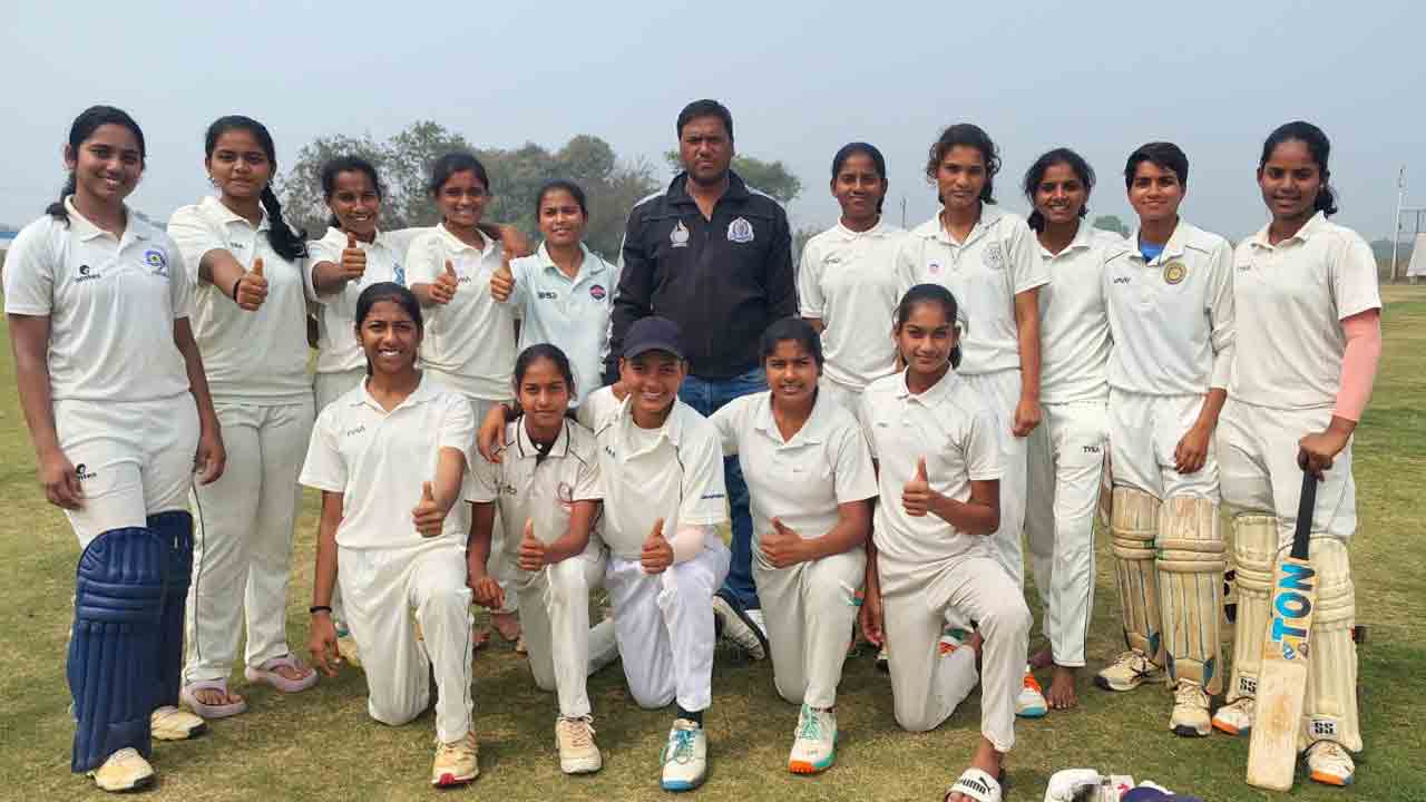 T20 womens cricket | రెండో రోజు టీ-20 మహిళ క్రికెట్‌ పోటీల్లో బౌలర్లదే హవా.. మెదక్‌, మహబూబ్‌నగర్‌ జట్ల గెలుపు