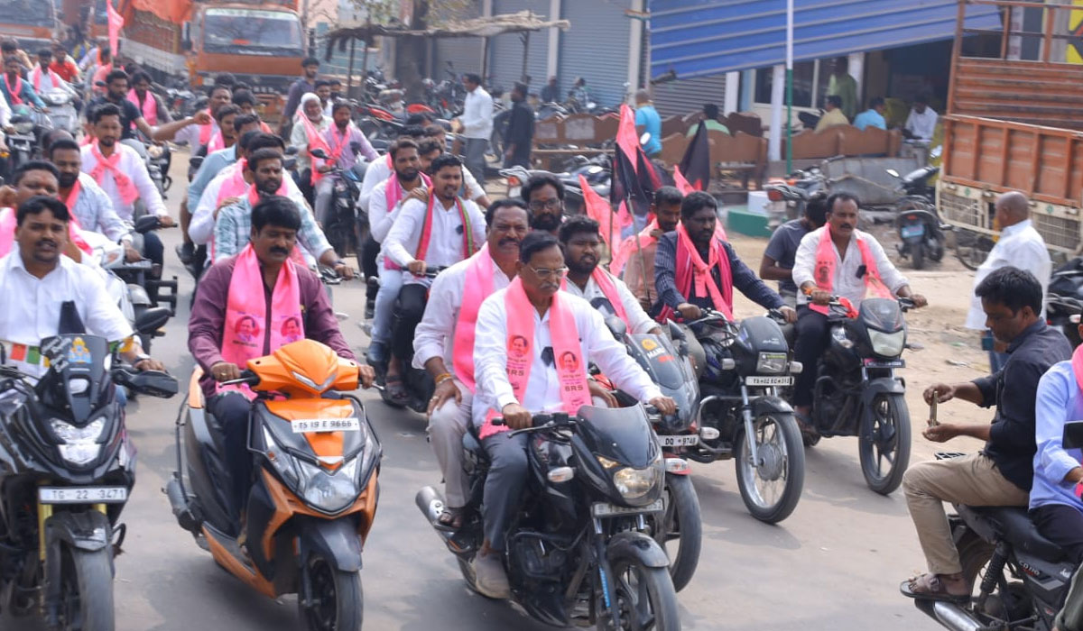 Dasari Manohar Reddy |తెలంగాణ తొలి సీఎంకు నోటీసులివ్వడం సిగ్గుమాలిన చర్య.. పెద్దపల్లి మాజీ ఎమ్మెల్యే దాసరి మనోహర్‌ రెడ్డి