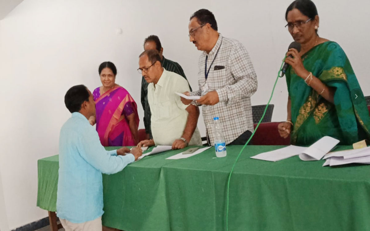 ఇంటర్ పరీక్షలను పటిష్టంగా నిర్వహించాలి : డీఐఈఓ దస్రూనాయక్