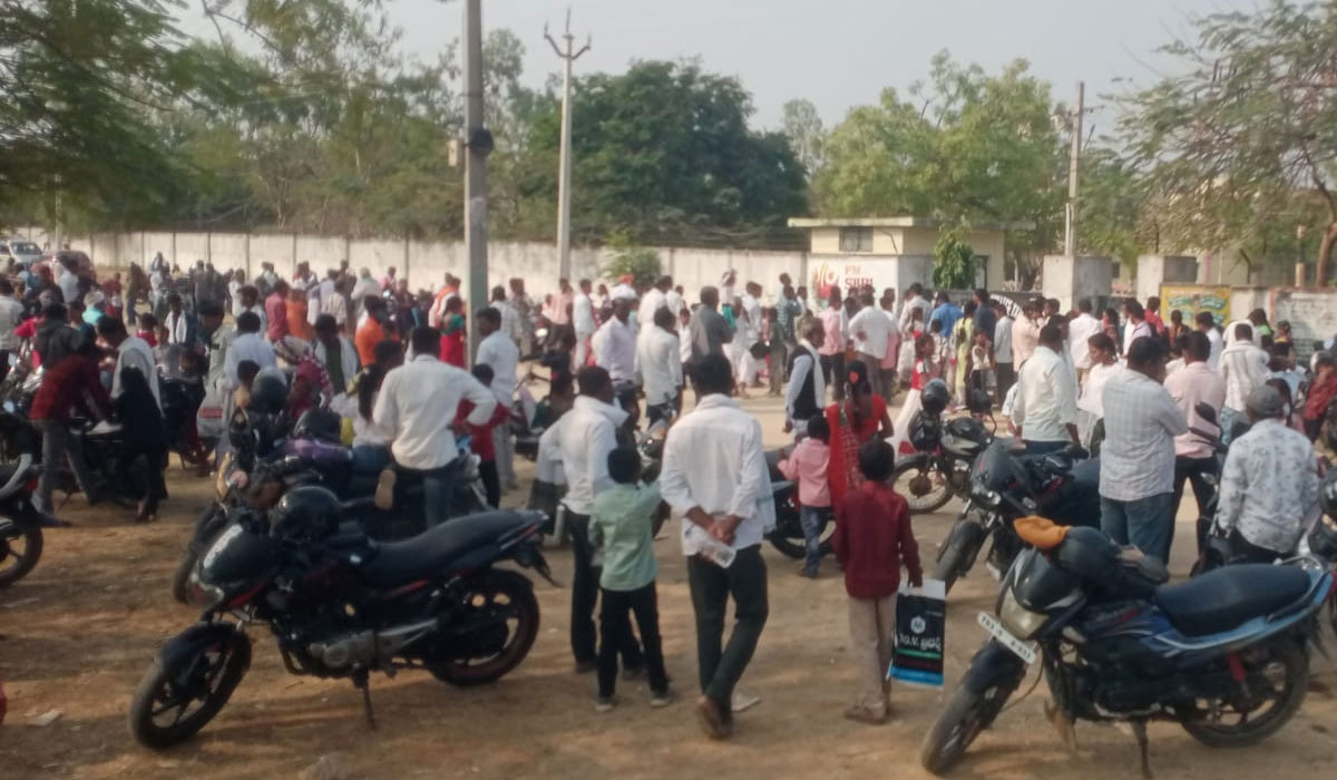 Entrance Exam | పెద్దకొడప్‌గల్‌లో ప్రశాంతంగా ముగిసిన ఐదో తరగతి ప్రవేశ పరీక్ష