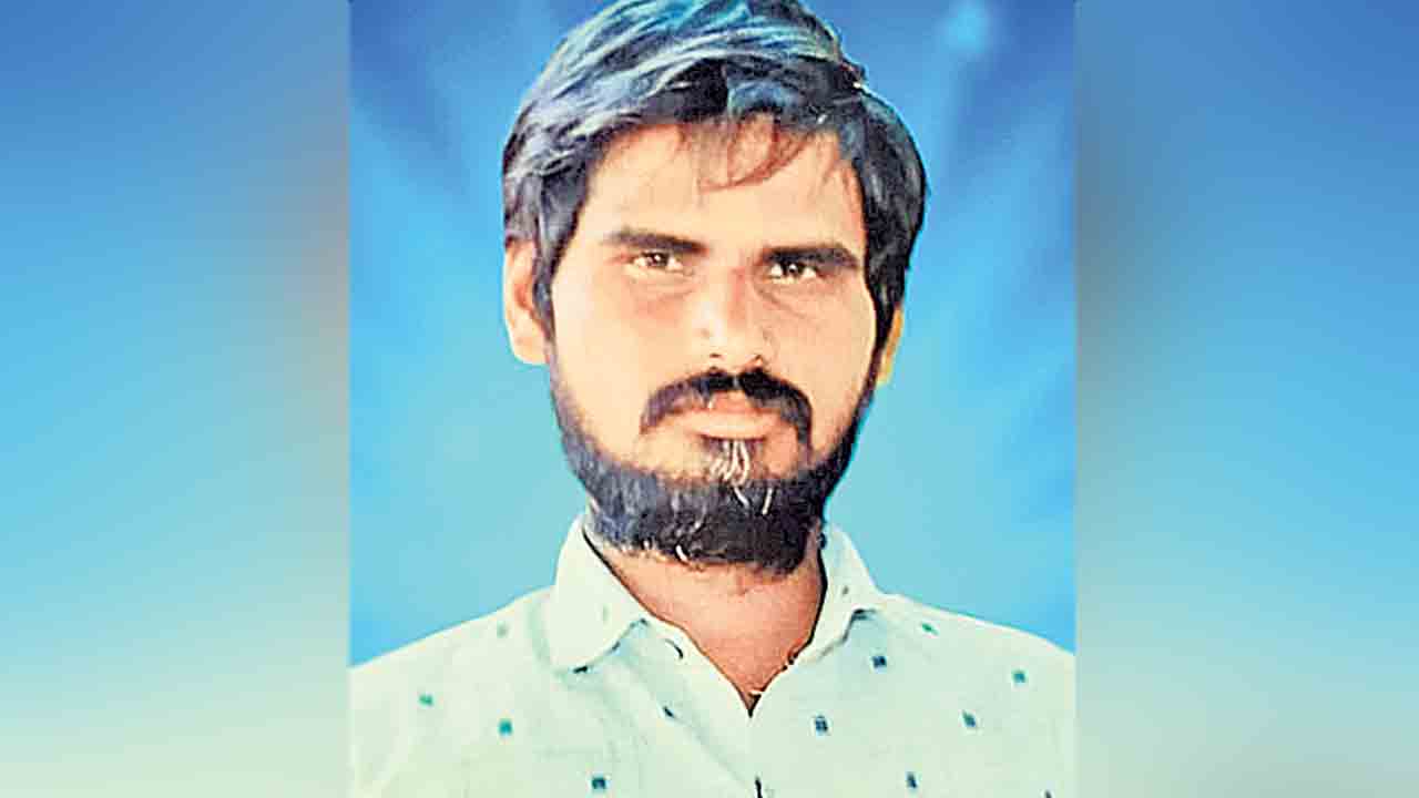 అప్పుల బాధతో రైతు ఆత్మహత్య.. మహబూబ్‌నగర్‌లో విషాదం