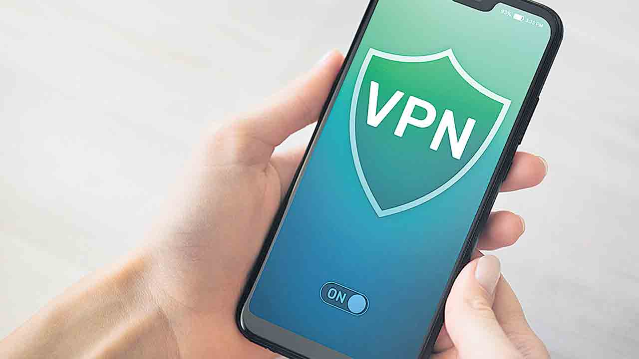 ఈ యాప్‌లతో ప్రమాదమే!