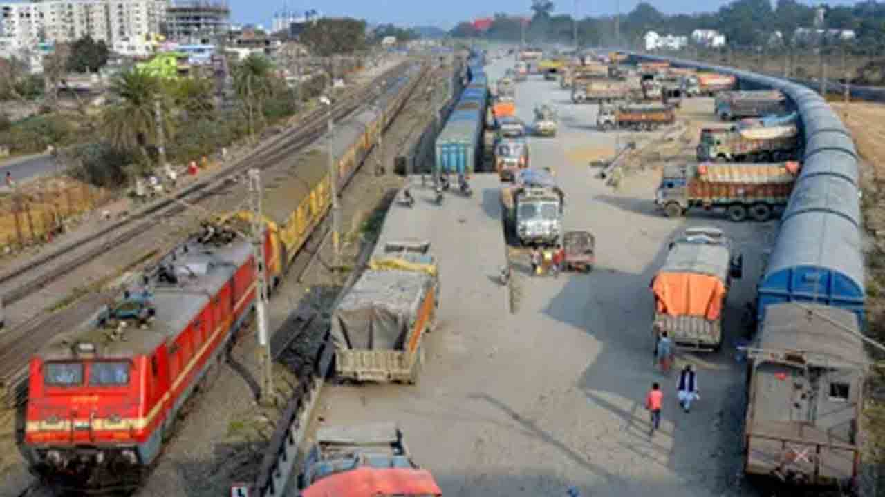 ఏడు హైస్పీడ్‌ రైల్‌ కారిడార్లు అభివృద్ధి