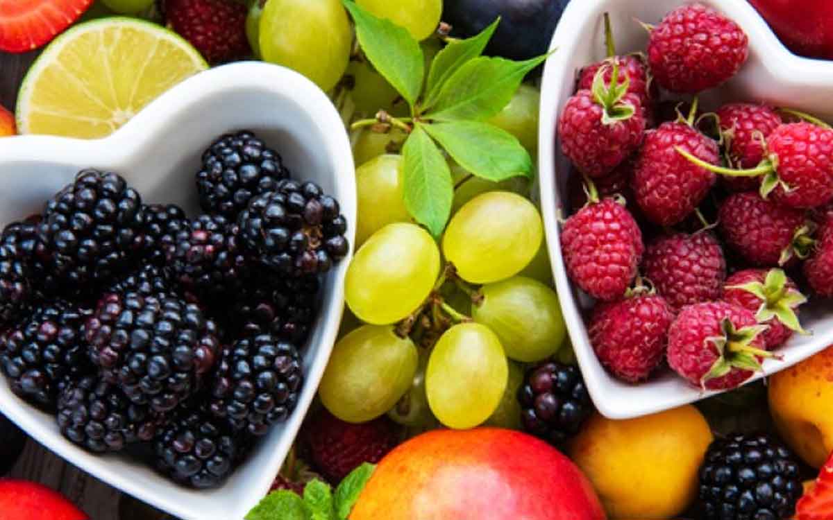Fruits For Heart Health | ఈ పండ్ల‌ను రోజూ తింటే మీ గుండె సేఫ్‌.. హార్ట్ ఎటాక్ రాకుండా అడ్డుకోవ‌చ్చు..