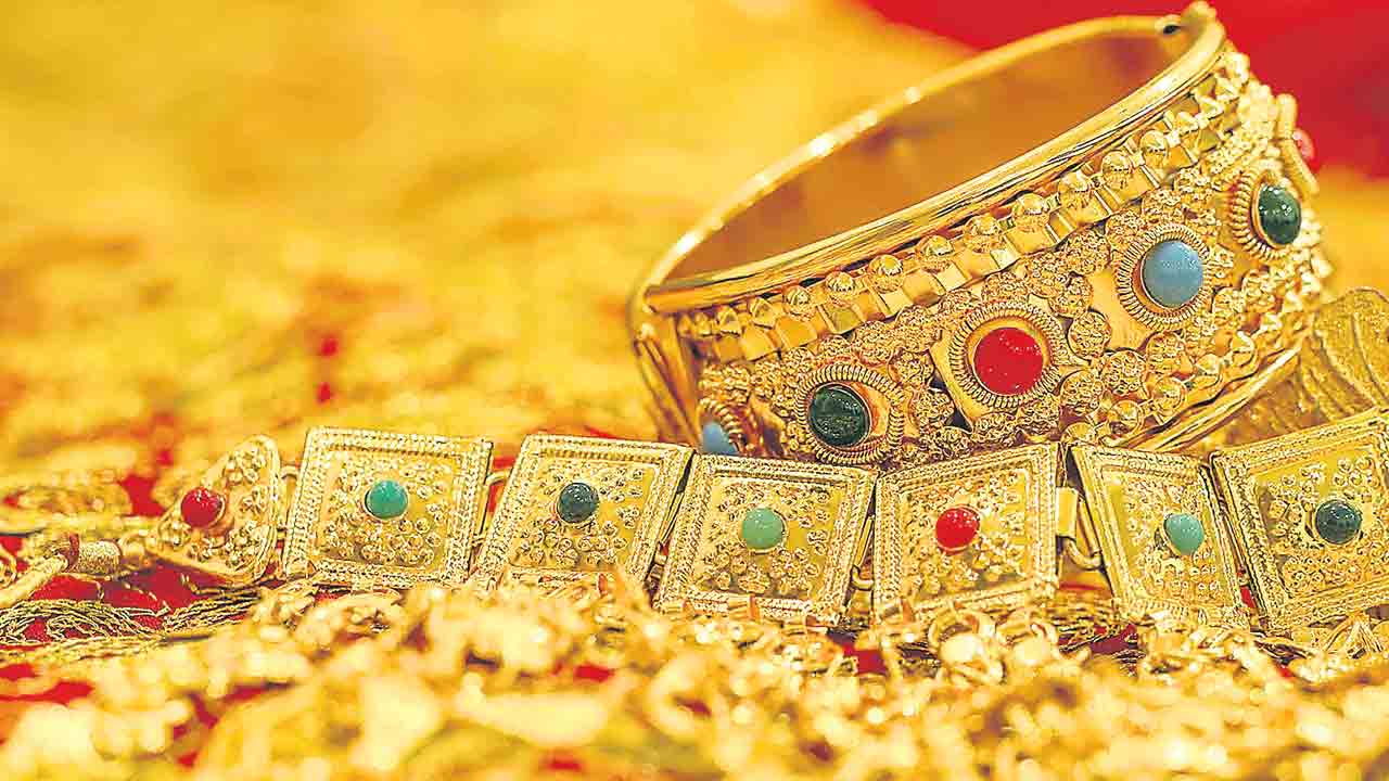 మళ్లీ పెరిగిన పుత్తడి-వెండి