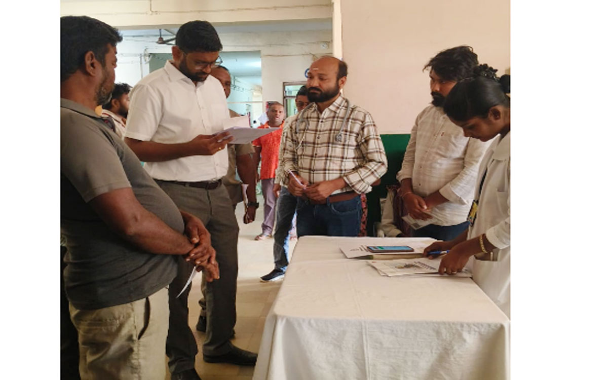 నాణ్యమైన వైద్య సేవలతో ప్రజల విశ్వాసం పెంచాలి : కలెక్టర్ జితేష్ వి.పాటిల్‌