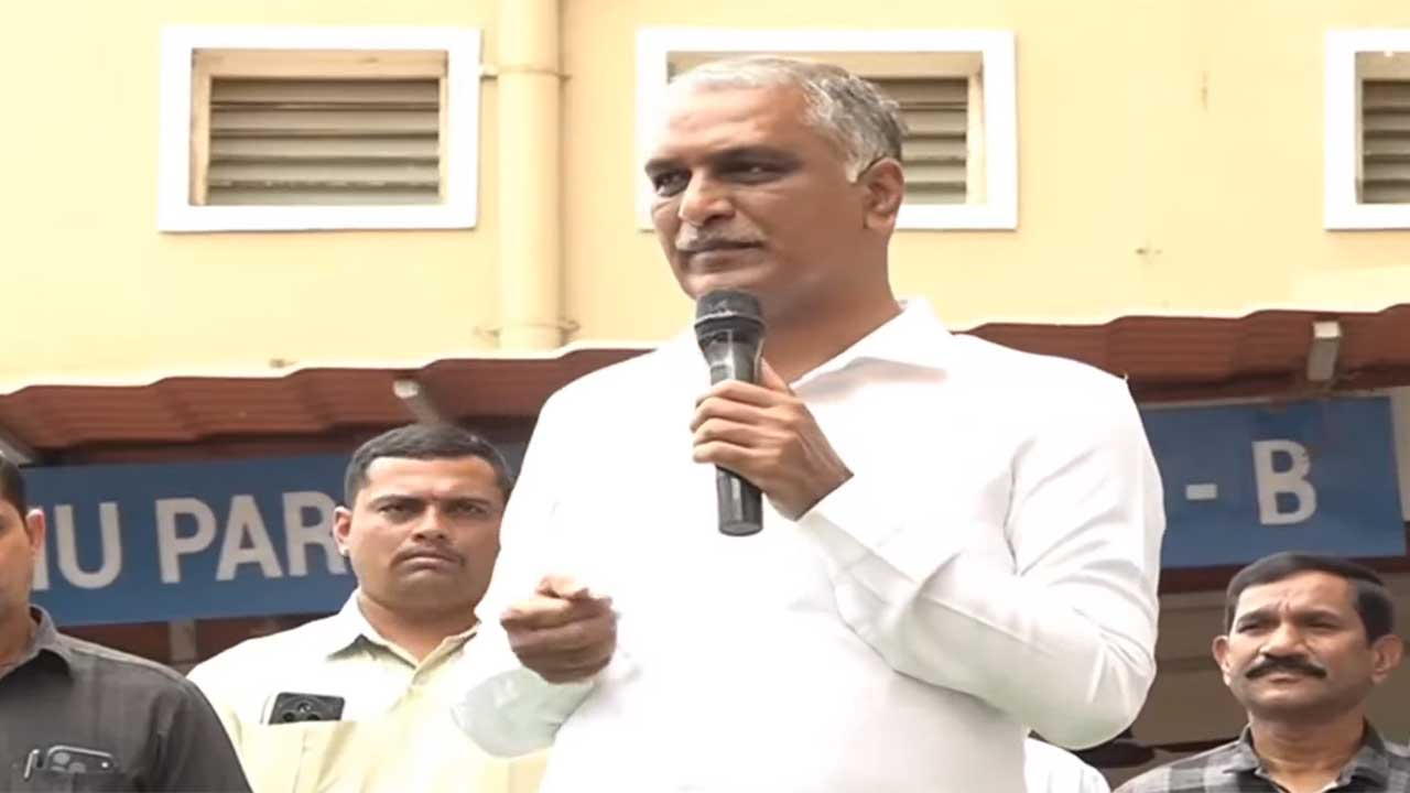 Harish Rao | పేదలకు డబ్బుల్లేవని చెప్పే ముఖ్యమంత్రికి.. క్యాంపు ఆఫీసులకు వందల కోట్లు ఎక్కడివి?: హరీశ్‌రావు