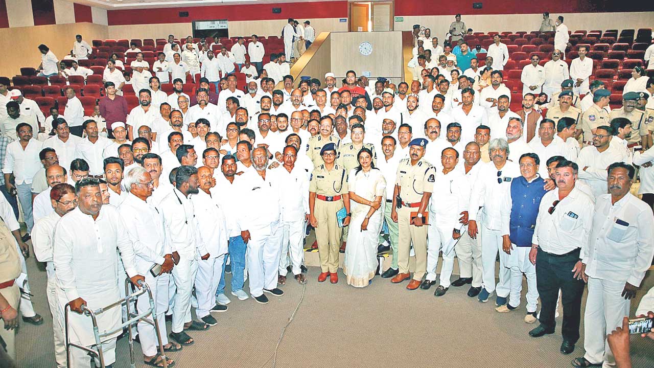 శాంతి సామరస్యాల పరిరక్షణలో పీస్‌ కమిటీలదే కీలకపాత్ర..!