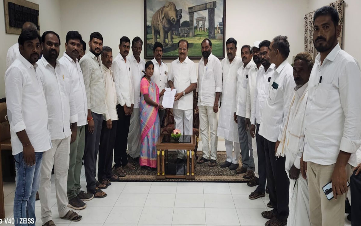 గ్రామాభివృద్ధికి కృషి చేయండి.. త్రిపుర‌ గవర్నర్‌కు గానుగుబండ వాసుల వినతి