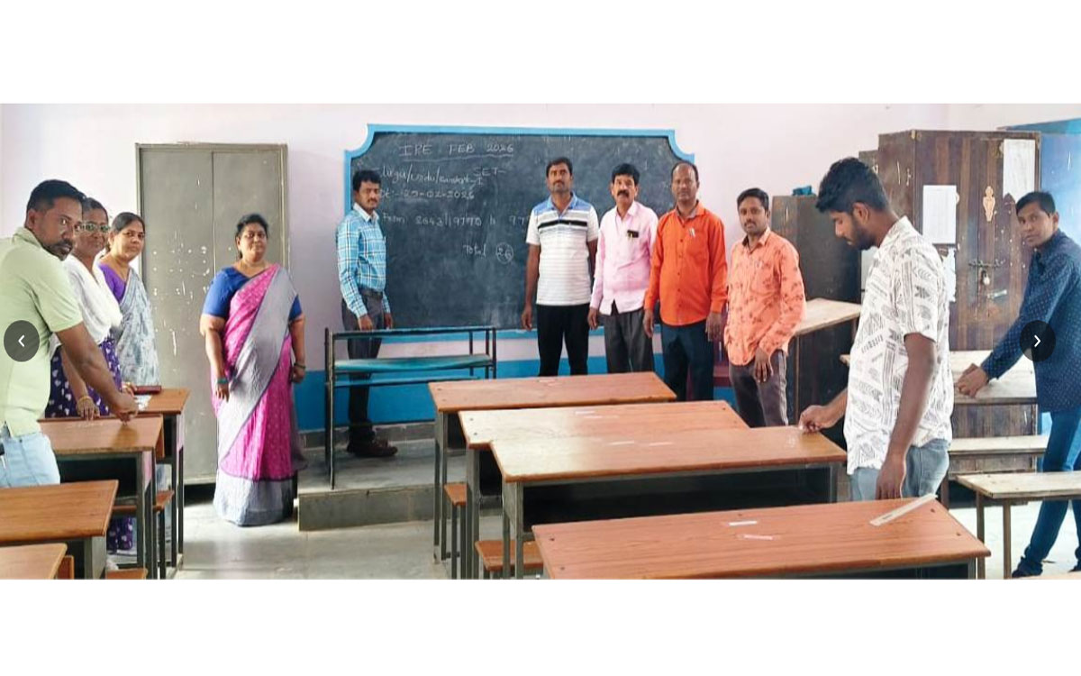 కారేపల్లిలో రెండు కేంద్రాల్లో ఇంటర్ పరీక్షలు