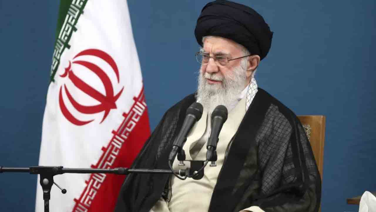 Ayatollah Ali Khamenei | ‘ఖమేనీ, అధ్యక్షుడు ప్రాణాలతోనే ఉన్నారు’.. ఇరాన్ విదేశాంగ మంత్రి కీలక ప్రకటన..!