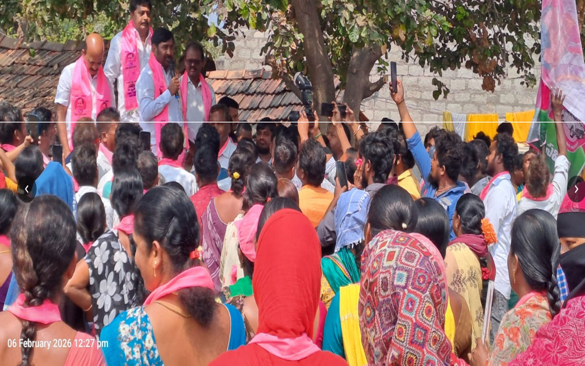 'కొట్టే చేతికి ఆయుధం.. దొంగ చేతికి తాళం ఇవ్వొద్దు'