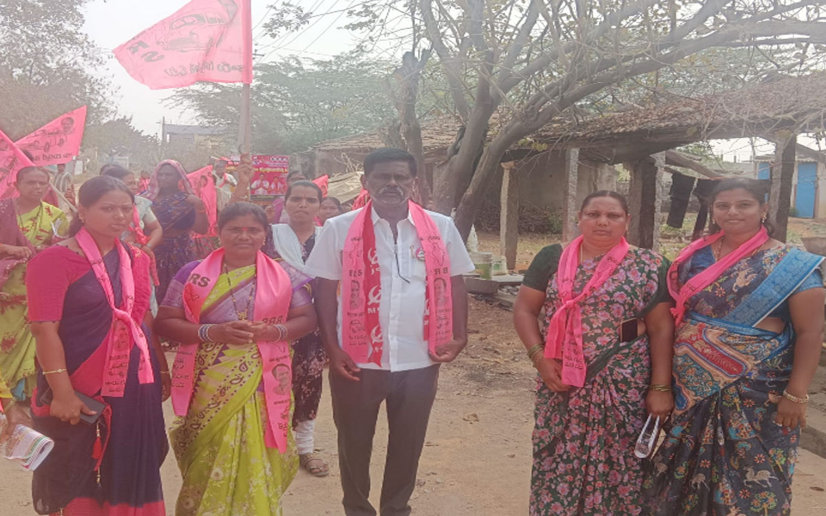 ‘అభివృద్ధిని చూసి కారు గుర్తుపై ఓటేసి గెలిపించండి’