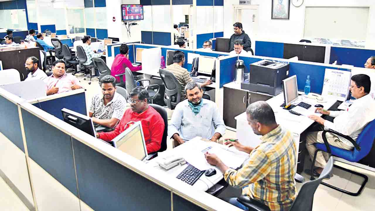 అక్రెడిటేషన్లకు సర్క్యులేషన్‌ లింకా!