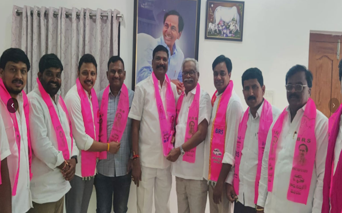 Haliya : మున్సిపల్ ఎన్నికల వేళ కాంగ్రెస్ పార్టీకి బిగ్ షాక్