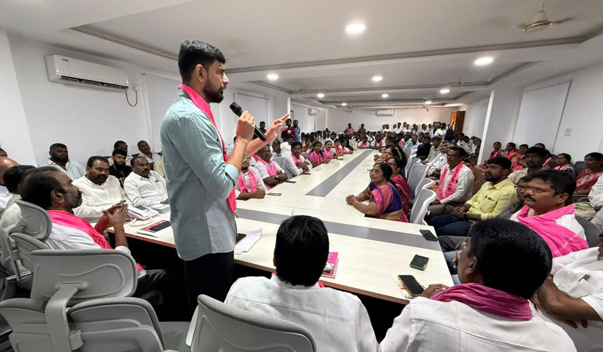 MLA Padi Kaushik Reddy | హుజురాబాద్, జమ్మికుంట మున్సిపాసిటీలపై గులాబీ జెండా ఎగురేస్తాం.. హుజురాబాద్‌ ఎమ్మెల్యే పాడి కౌశిక్‌రెడ్డి