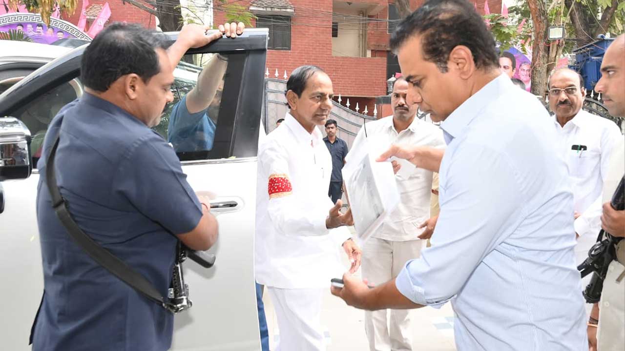 KCR | నందినగర్‌ నివాసానికి చేరుకున్న కేసీఆర్‌.. సిట్‌ విచారణకు