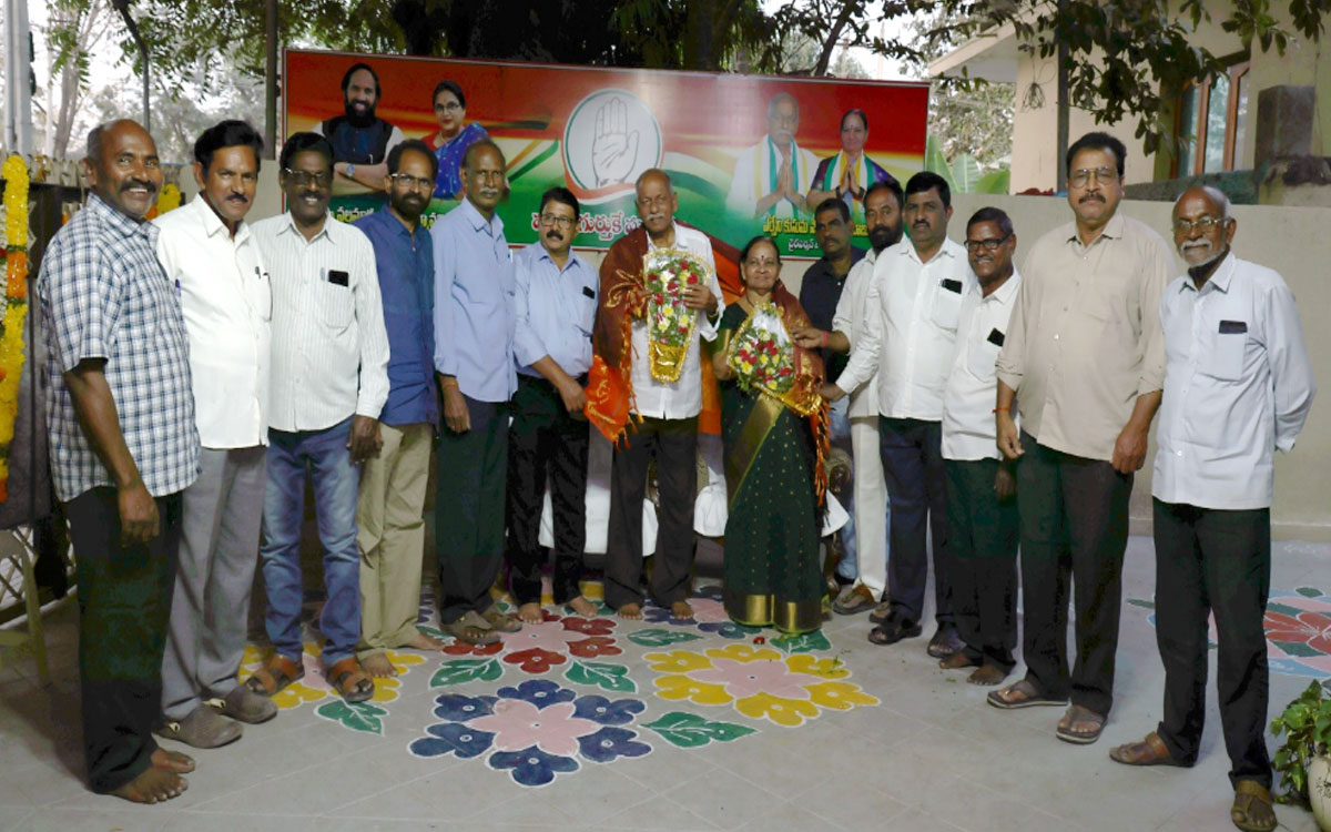 ‘కోదాడ‌ పట్టణ సర్వతోముఖాభివృద్ధికి కృషి చేయాలి’