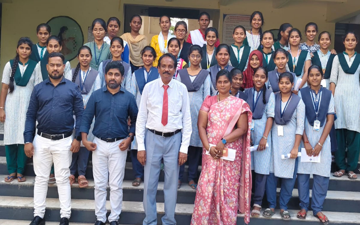 కిట్స్ విద్యార్థినులు 28 మందికి ఉద్యోగ అవకాశాలు