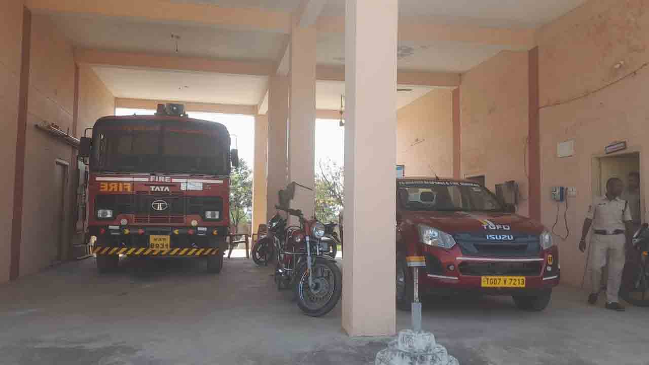 సమస్యల వలయంలో.. కొల్లాపూర్‌ ఫైర్‌ స్టేషన్‌