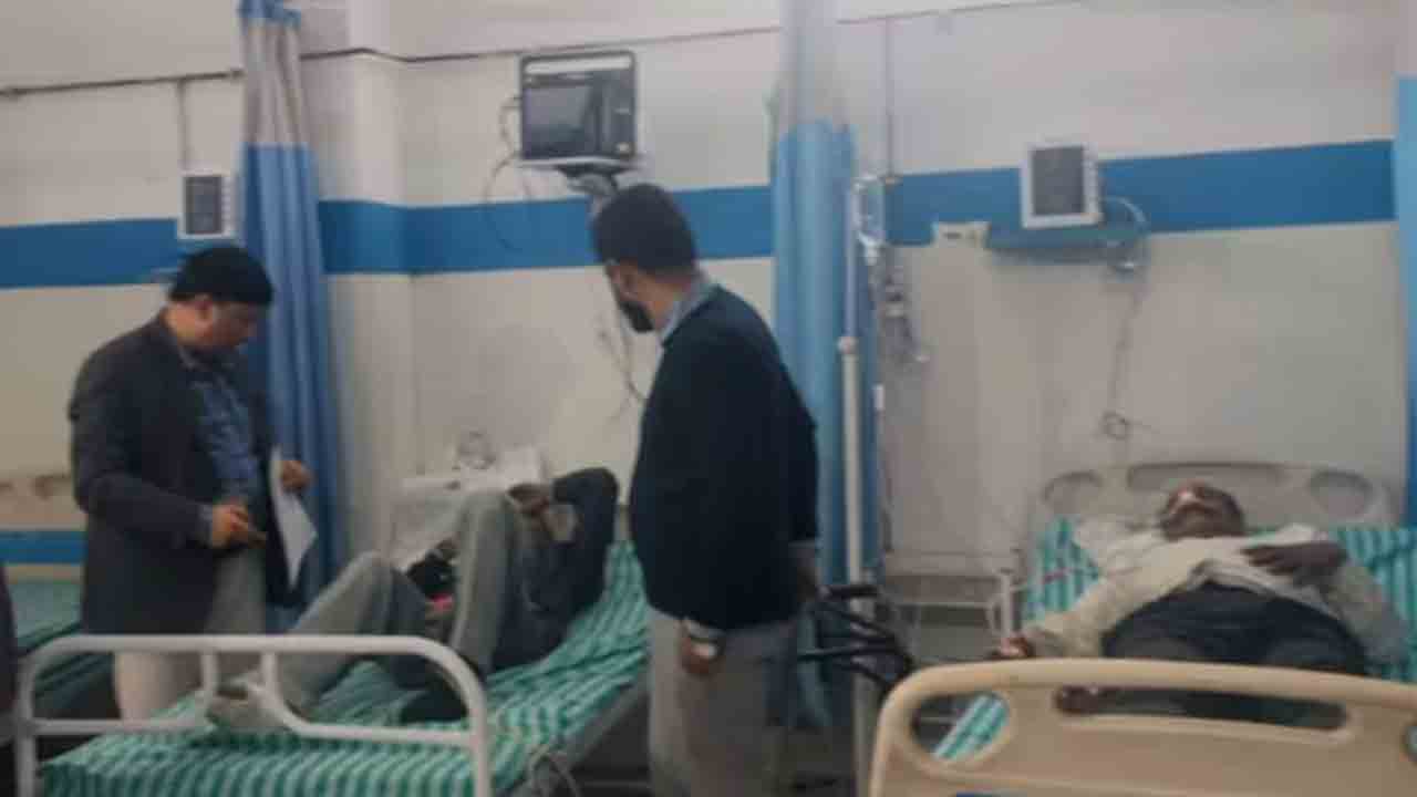 lose eyesight | సర్జరీ తర్వాత చూపు కోల్పోయిన 9 మంది.. ఆసుపత్రి మూసివేత