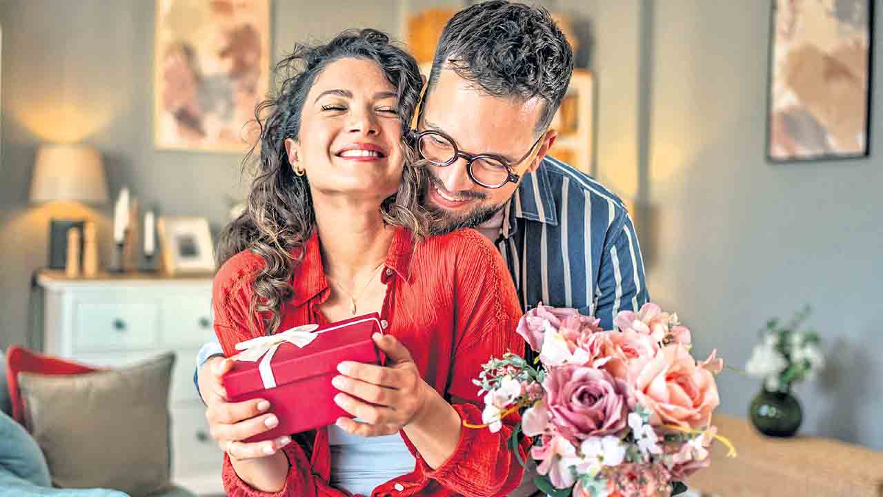 ప్రేమంటే ఏమిటంటే?!