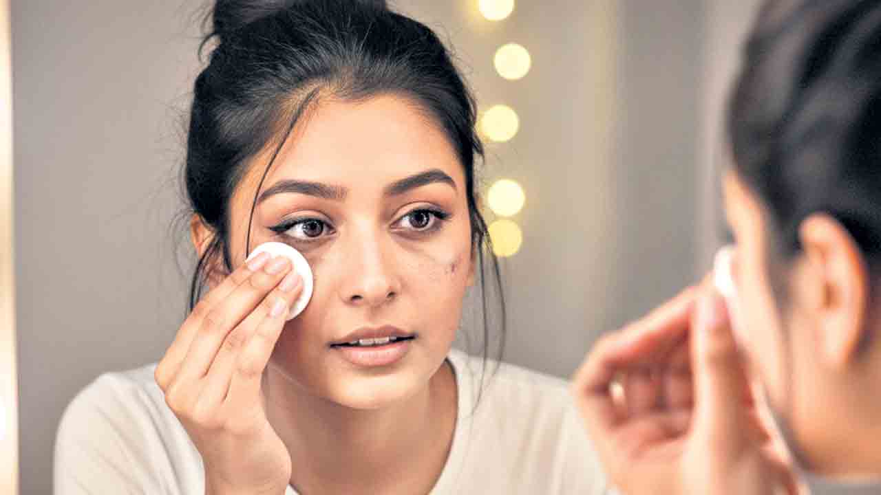 మేకప్‌.. ప్యాకప్‌!