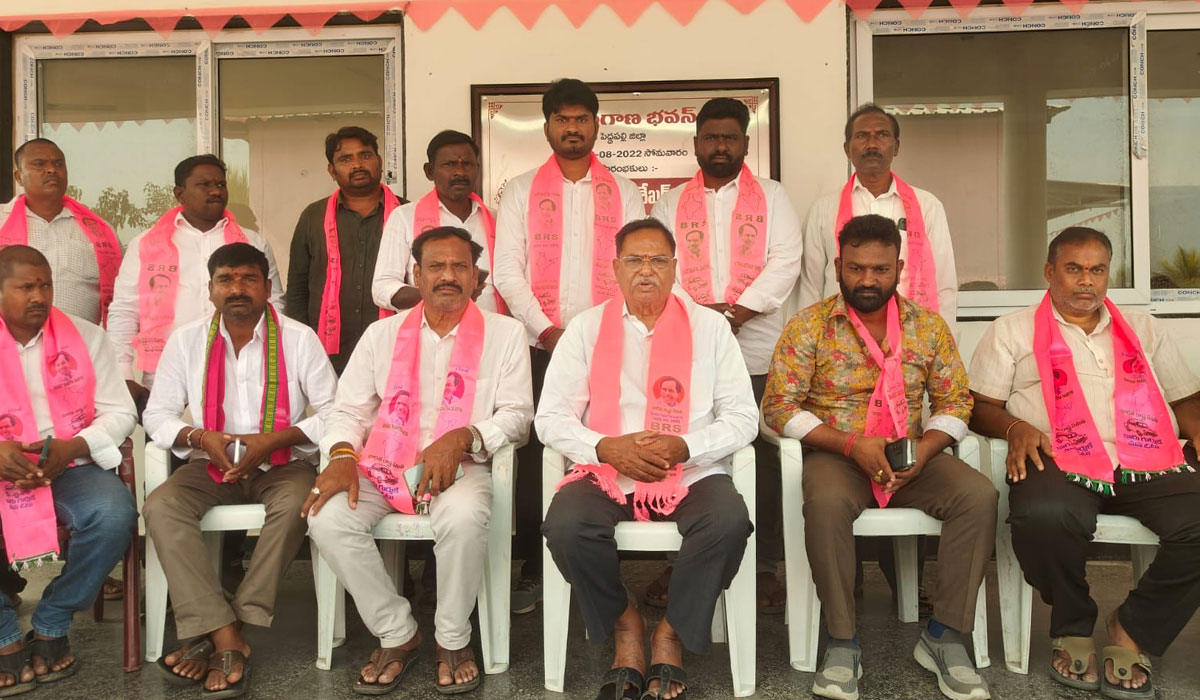 Kaythanpally | క్యాథన్ పల్లిలో కాంగ్రెస్ అరాచకం చేస్తోంది.. పెద్దపల్లి మాజీ ఎమ్మెల్యే దాసరి మనోహర్ రెడ్డి