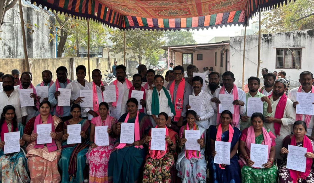 MLA Dr. Kalvakuntla Sanjay | బీఆర్ఎస్ అభ్యర్థులు గెలిపే లక్ష్యంగా కష్టపడి పనిచేయాలి..కోరుట్ల ఎమ్మెల్యే డాక్టర్ కల్వకుంట్ల సంజయ్