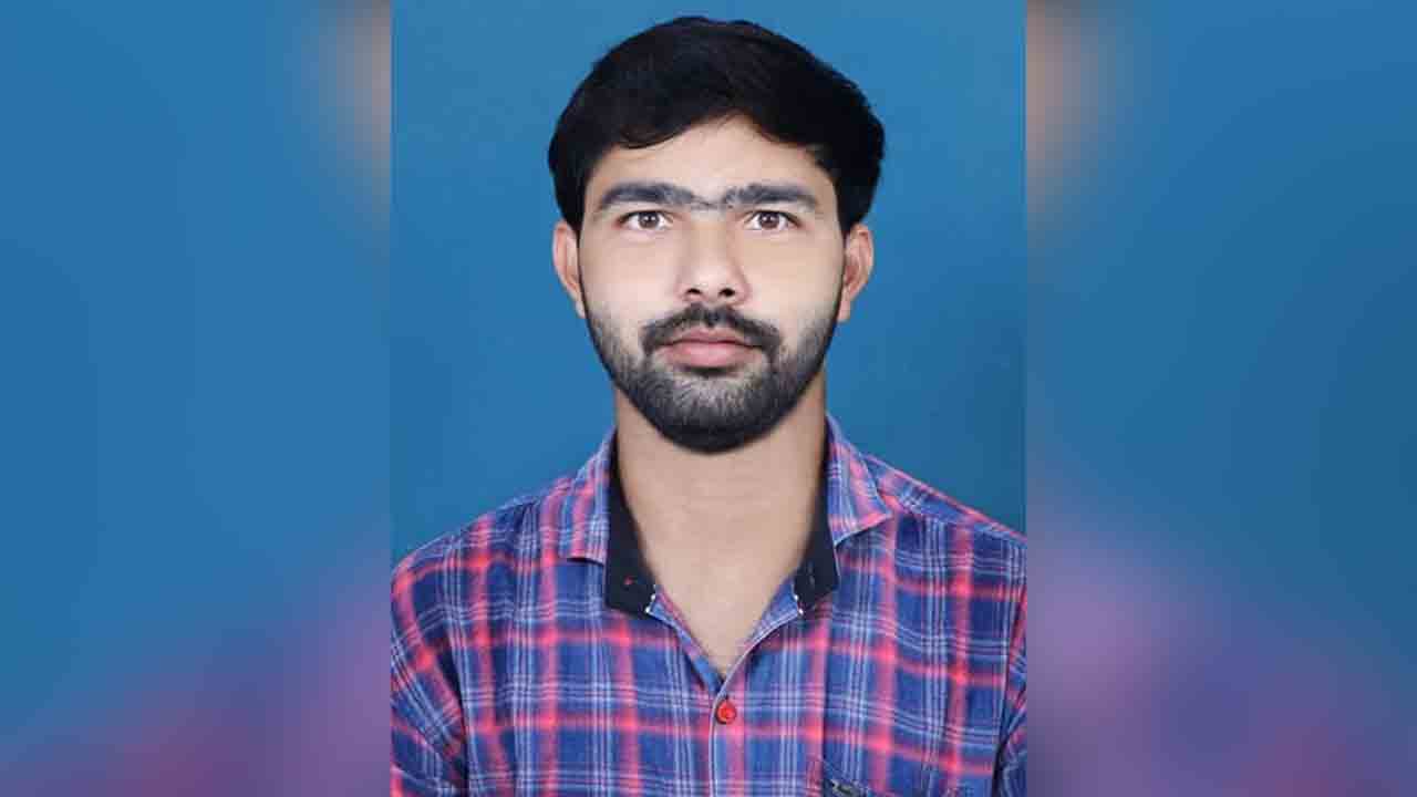 Narsapur | మానసికంగా వేధిస్తున్న డిప్యూటీ తహసిల్దార్‌పై చర్యలు తీసుకోవాలి