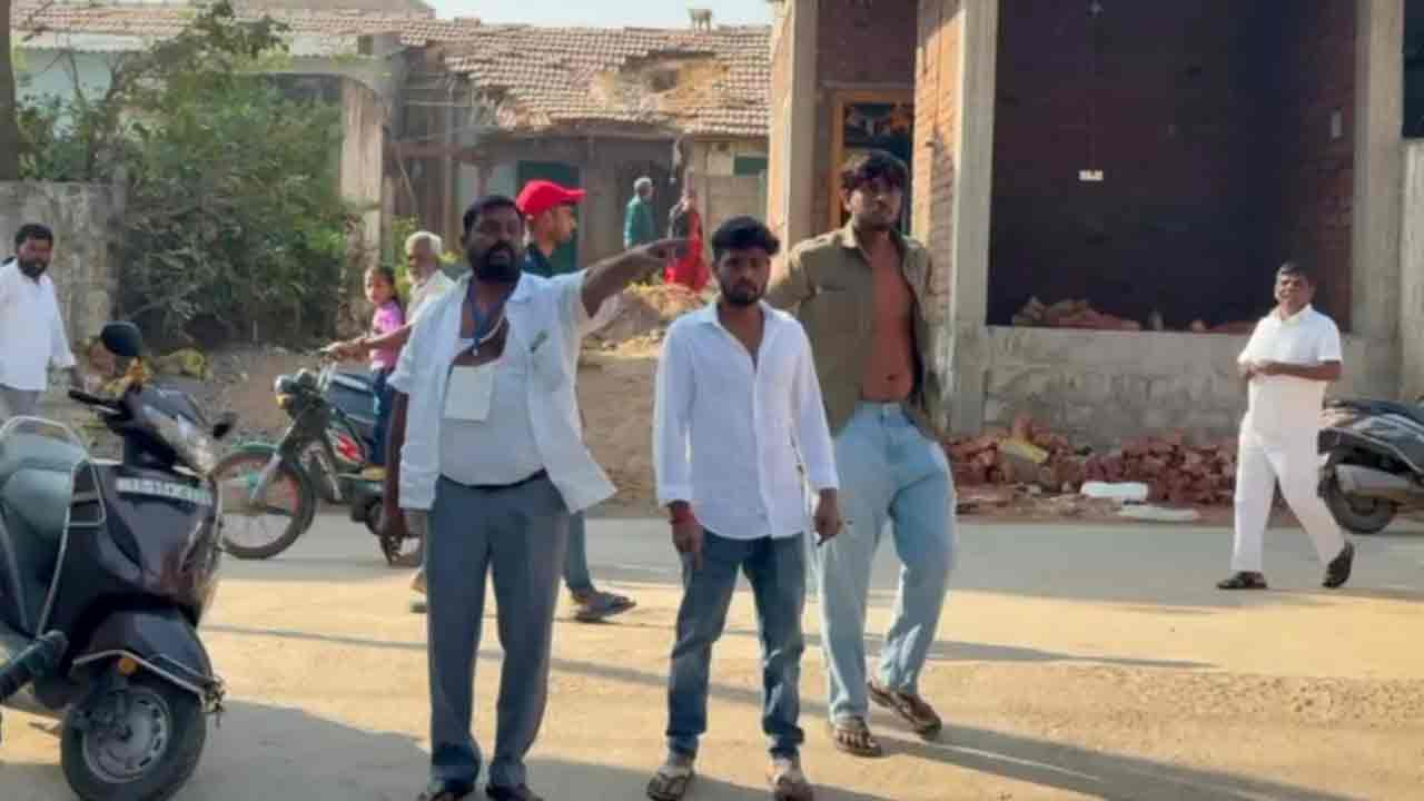 Narsapur | నర్సాపూర్‌లో ఉద్రిక్తత.. బీఆర్ఎస్, బీజేపీ కార్యకర్తల మధ్య ఘర్షణ