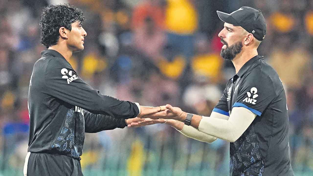 కివీస్‌ అదుర్స్‌