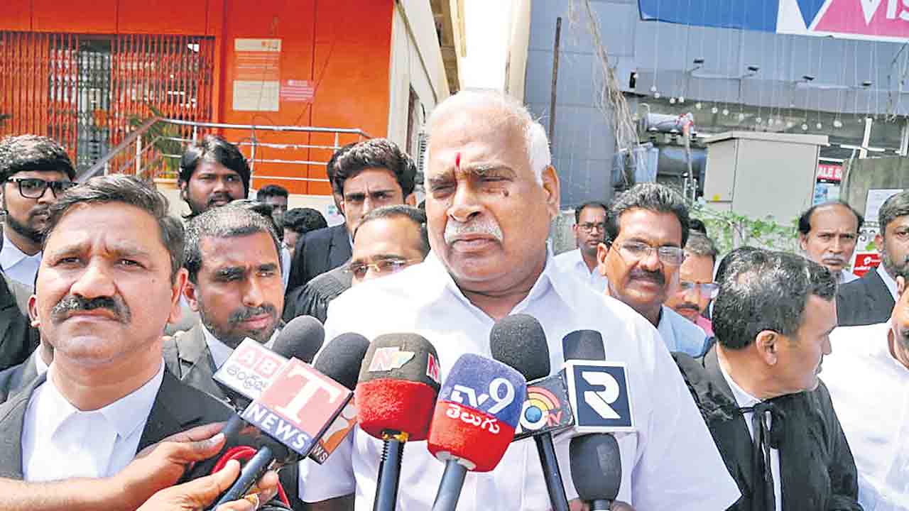 బాల్కసుమన్‌పై పీడీ యాక్ట్‌కు కుట్ర!.. కక్షసాధింపు చర్యలకు పదును పెట్టిన కాంగ్రెస్‌ సర్కార్‌