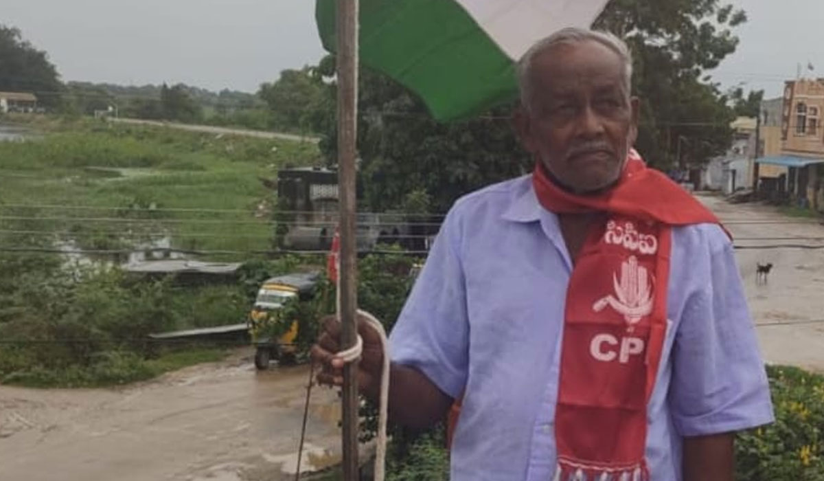 Road accident | అంత్యక్రియలకు వెళ్తూ.. మామ అల్లుళ్ల మృతి.. కుటుంబాలలో విషాదం..