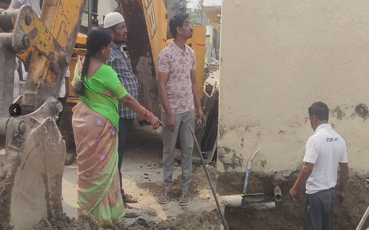 మునుగోడులో అండర్ గ్రౌండ్ డ్రైనేజీ పనులు ప్రారంభం