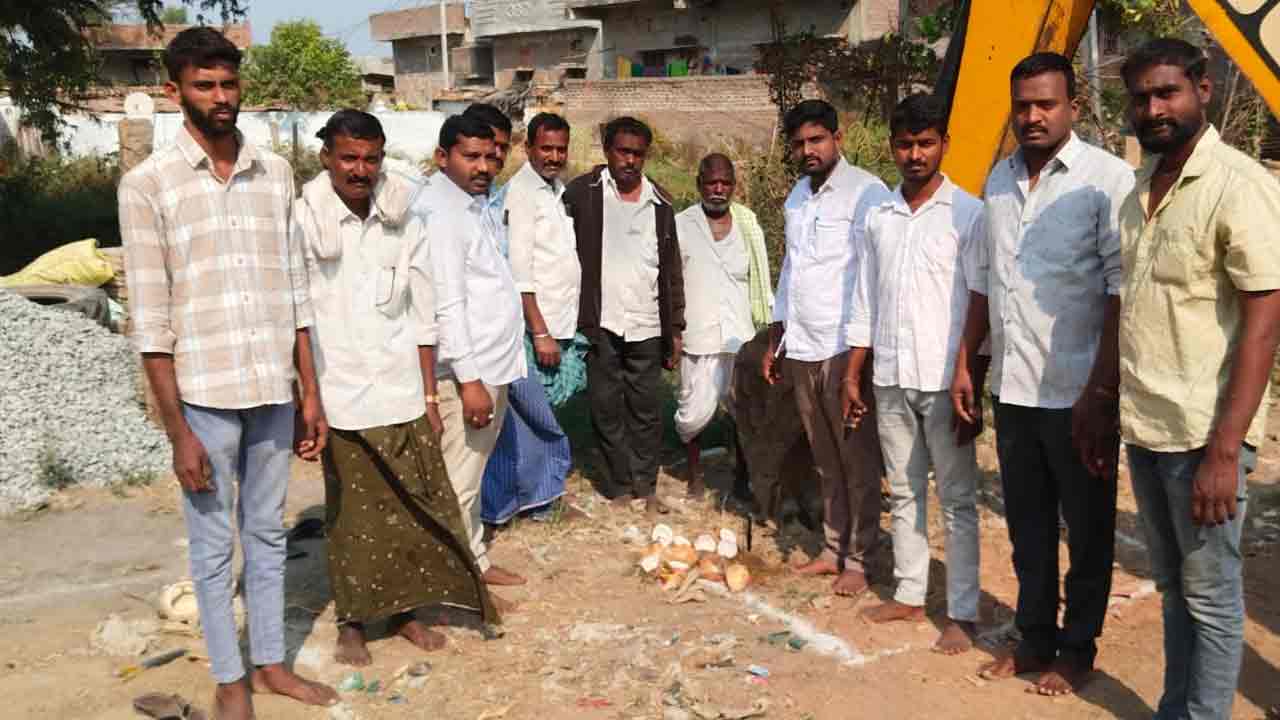 Rayapol | రాయపోల్‌లో అంగన్‌వాడీ కేంద్రానికి భూమిపూజ