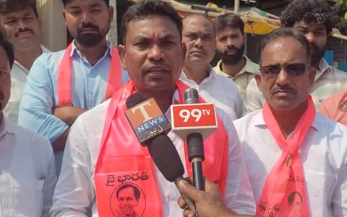 మున్సిప‌ల్‌ ఎన్నిక‌ల్లో కాంగ్రెస్ పార్టీకి తగిన బుద్ధి చెప్పాలి : రేగా కాంతారావు