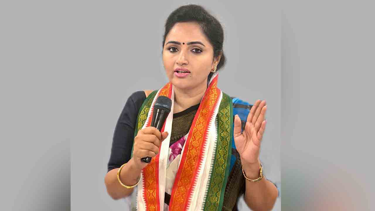 Boyalapalli Rekha | అమెరికాతో వాణిజ్య ఒప్పందంపై కేంద్రం దాగుడు మూతలు.. టారిఫ్‌ల వివరాలు ఎక్కడ..?