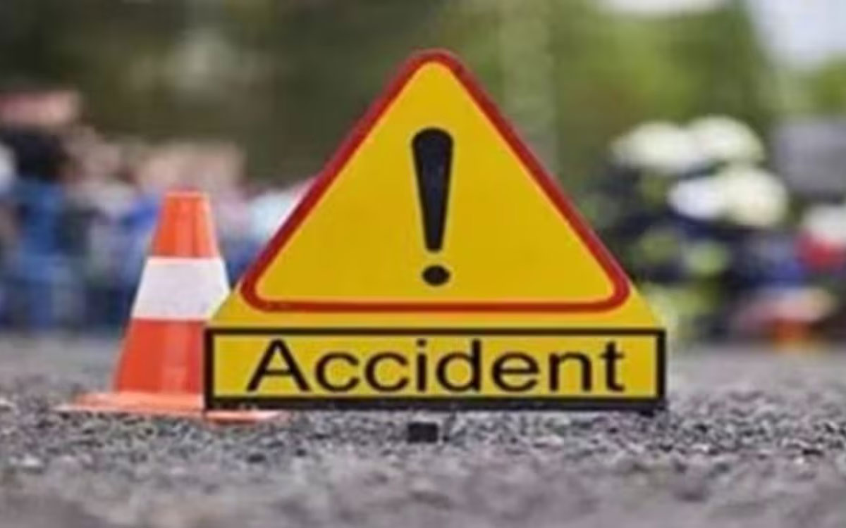 రోడ్డు ప్రమాదంలో కానిస్టేబుల్‌కు గాయాలు