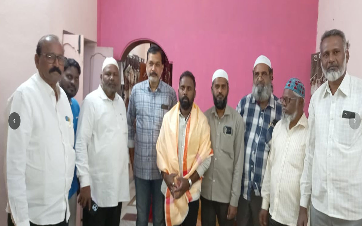 ప్రజల ఆకాంక్షల మేరకు ప‌ని చేయాలి : షేక్ కరీం ఖాద్రీ