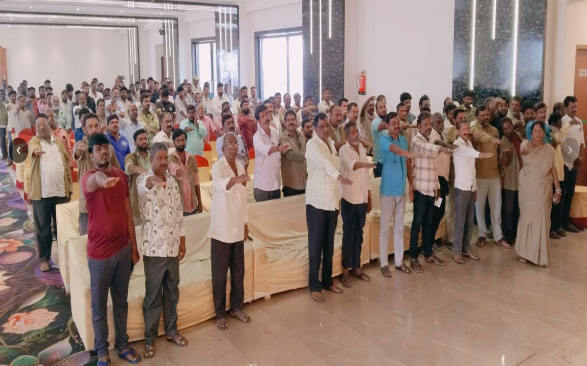 డ్రైవింగ్ వృత్తిలో కంటి చూపు కీలకం : ఎస్పీ న‌ర‌సింహ‌