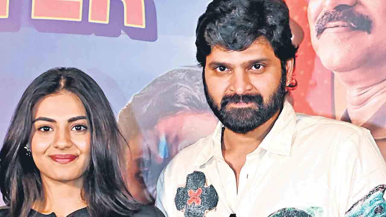 నిర్మాతను బ్లాక్‌మెయిల్‌ చేశారు