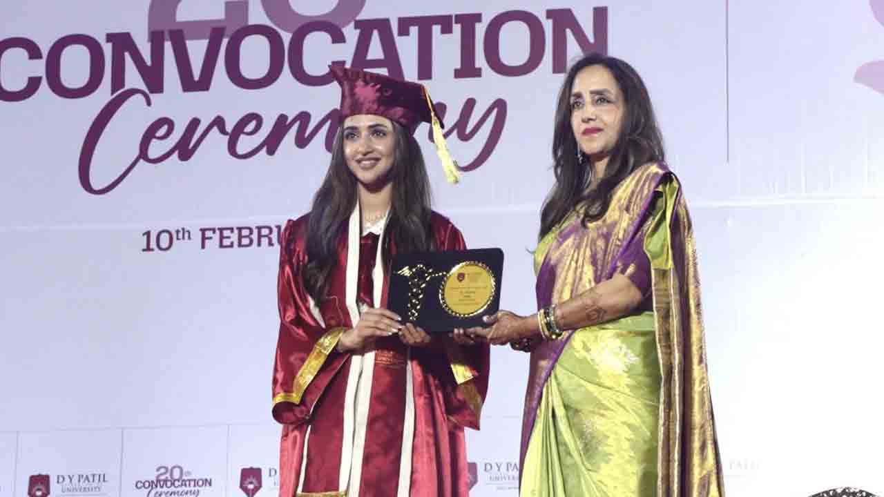 SreeLeela | నటి నుంచి డాక్టర్‌గా.. మెడిసిన్ పట్టా అందుకున్న టాలీవుడ్ సెన్సేషన్ శ్రీలీల